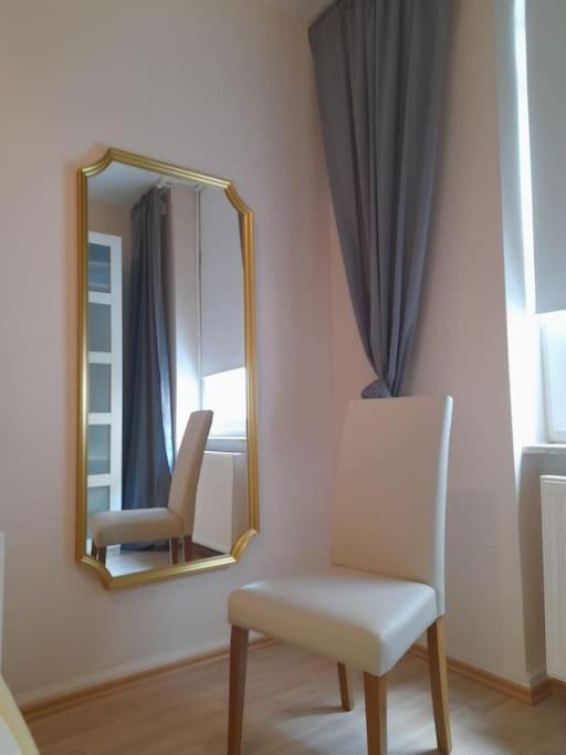 Zwei-Zimmer Wohnung In Wiesbadens Westend Екстер'єр фото