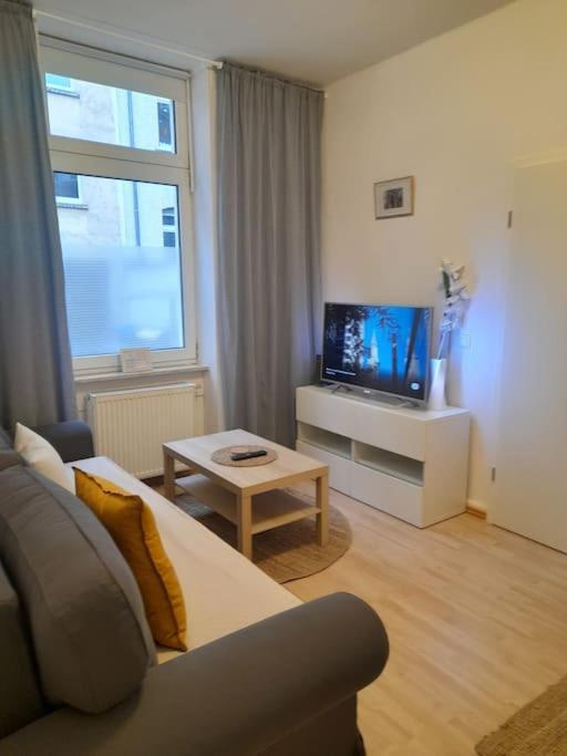 Zwei-Zimmer Wohnung In Wiesbadens Westend Екстер'єр фото