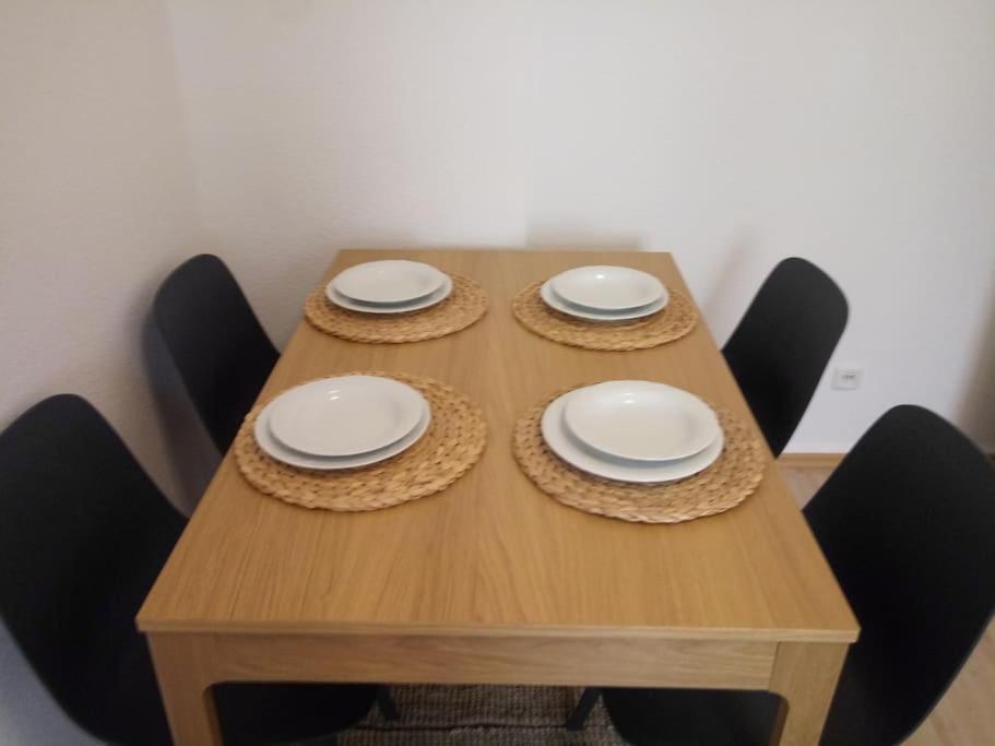 Zwei-Zimmer Wohnung In Wiesbadens Westend Екстер'єр фото