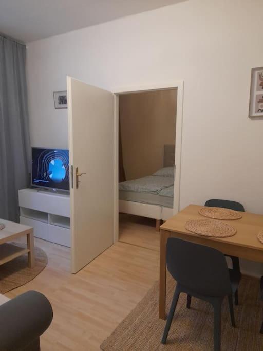 Zwei-Zimmer Wohnung In Wiesbadens Westend Екстер'єр фото
